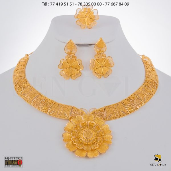 Bijouterie de l'islam sengold Ensemble collier boucles d'oreilles et bague en Or 21 carats 65.6 grammes